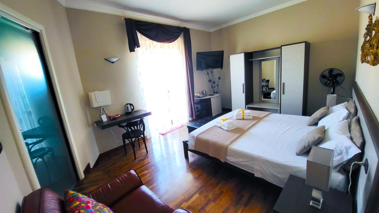 Attico Barocco Bed & Breakfast Lecce Exterior photo
