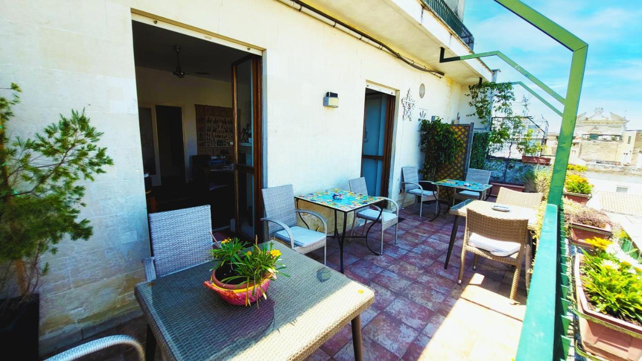 Attico Barocco Bed & Breakfast Lecce Exterior photo