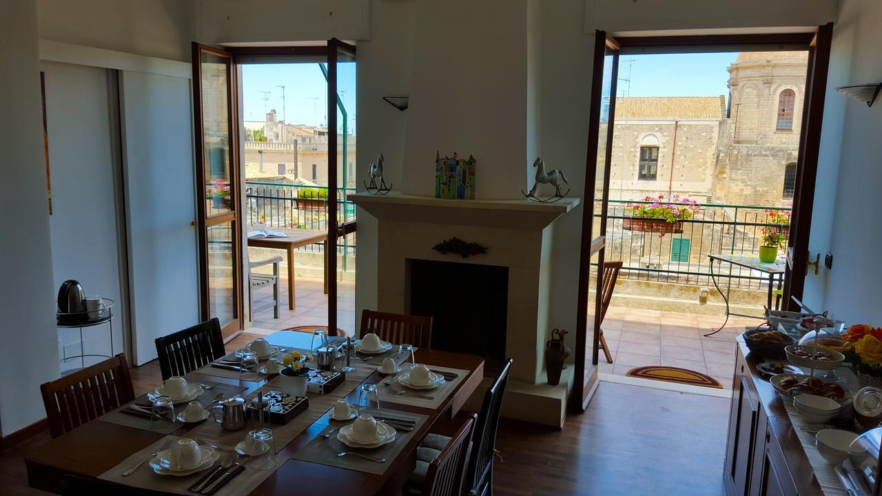 Attico Barocco Bed & Breakfast Lecce Exterior photo