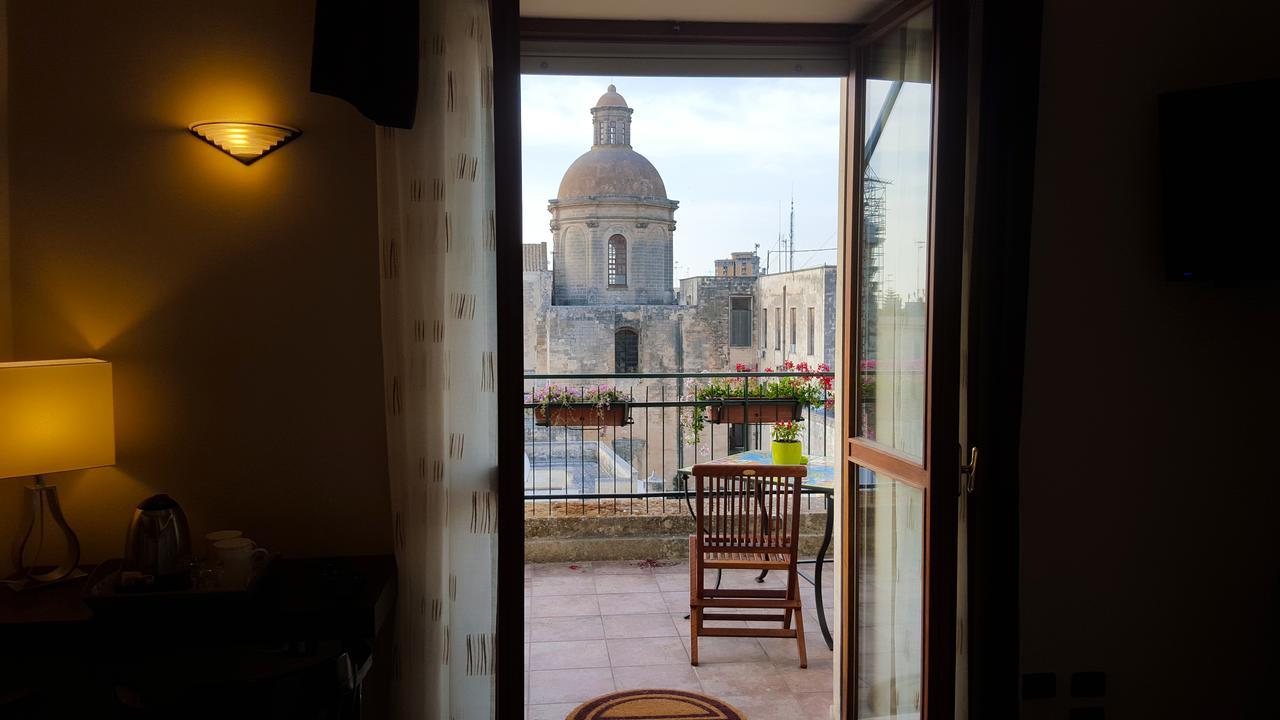 Attico Barocco Bed & Breakfast Lecce Exterior photo